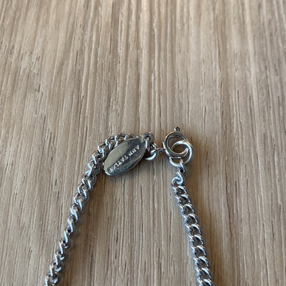 Ann Tylor long necklace - Picture 3 of 3